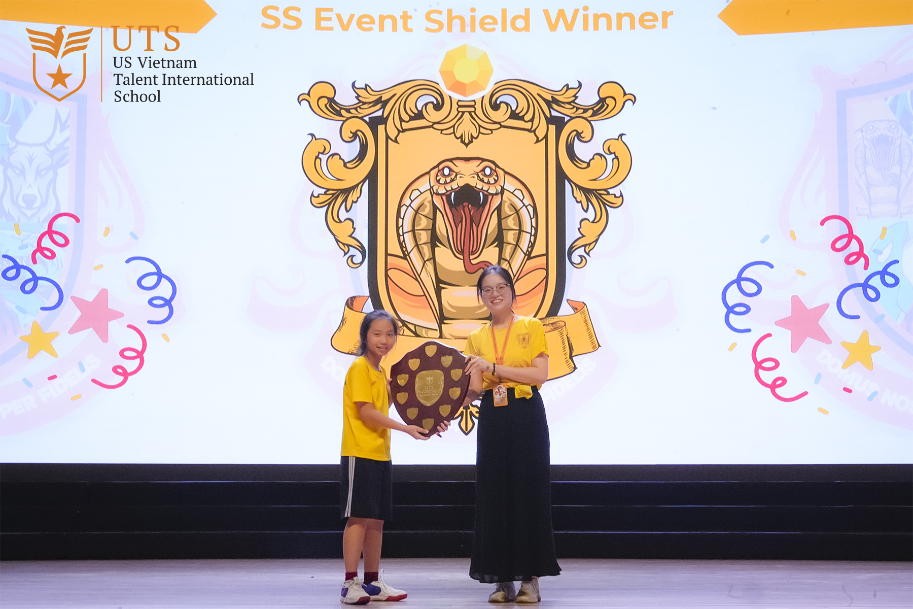 04. Nhà Citrine đầy tự hào khi nhận giải Event Shield