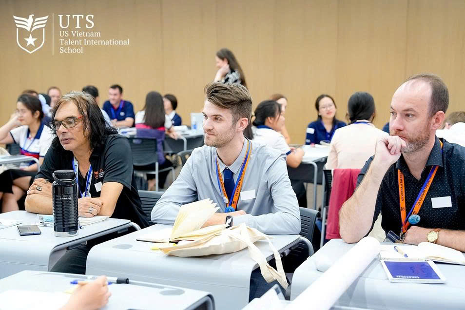 05.Đội ngũ giảng viên dày dặn kinh nghiệm, chất lượng cao