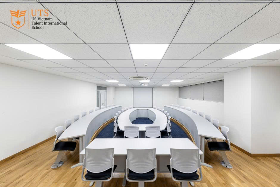 06-1.Phòng học và thư viện hiện đại, phục vụ nhu cầu học tập tại UTS cơ sở Văn Lang Complex