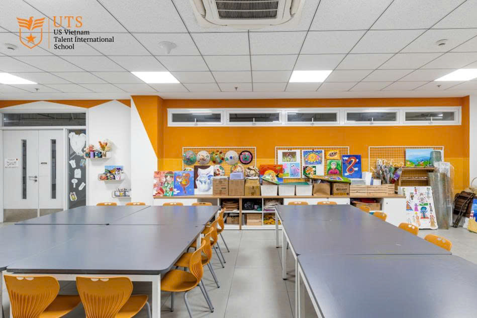 09.1.Trang bị đầy đủ giáo cụ tại UTS cơ sở Văn Lang Complex