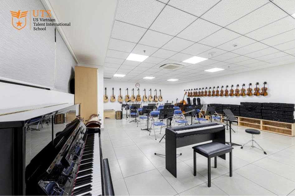 09.2.Trang bị đầy đủ giáo cụ tại UTS cơ sở Văn Lang Complex