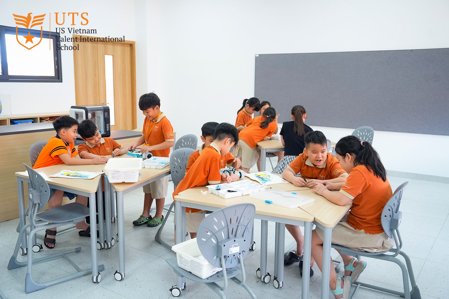 Giáo dục STEM được thiết kế linh hoạt, phù hợp với từng cấp học từ mầm non đến trung học.