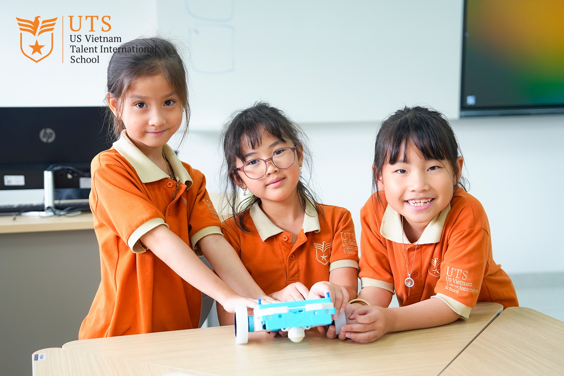 Giáo dục STEM khuyến khích sự chủ động và tinh thần khám phá của mỗi học sinh.