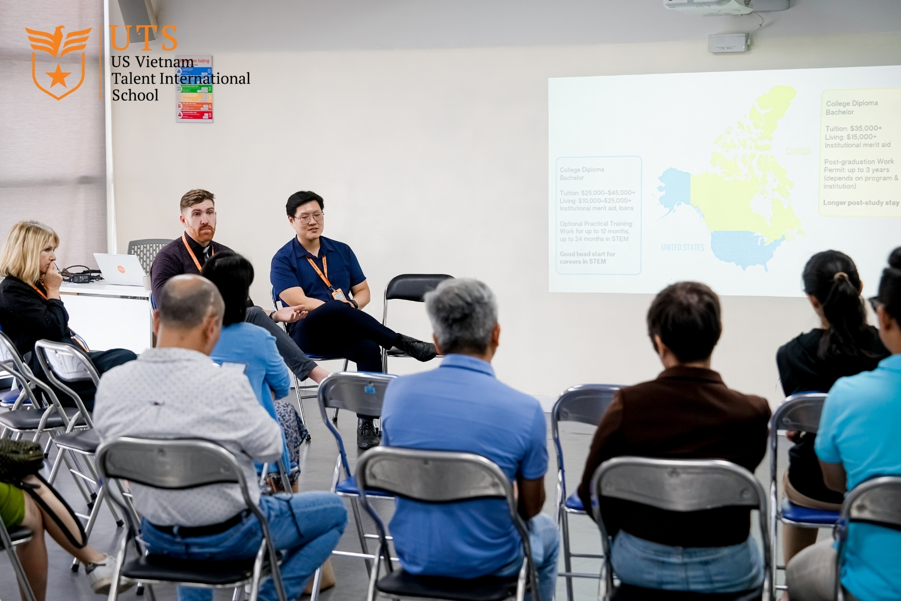 Được cập nhật và kết nối thường xuyên, phụ huynh dễ dàng đồng hành và định hướng cho con trong hành trình học tập