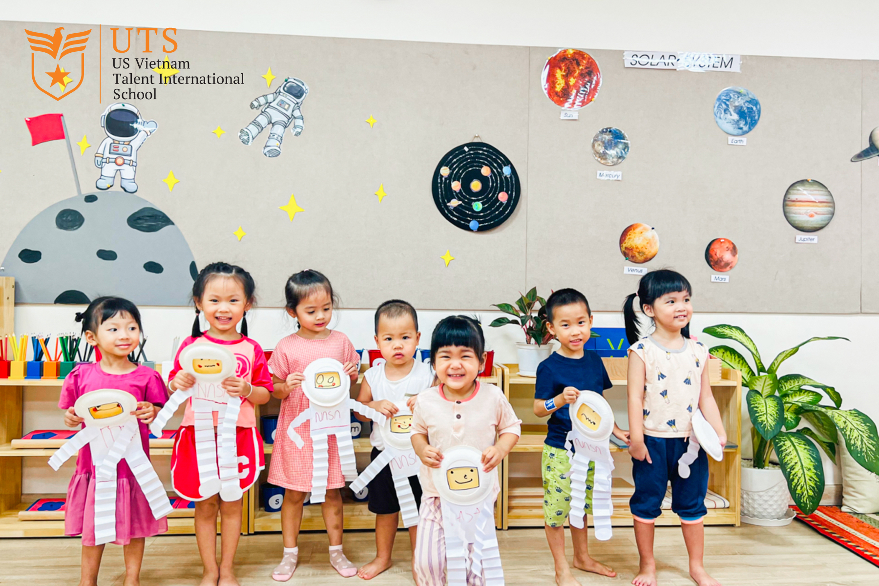 Sự khác biệt giữa trường mầm non quốc tế và trường mầm non công lập