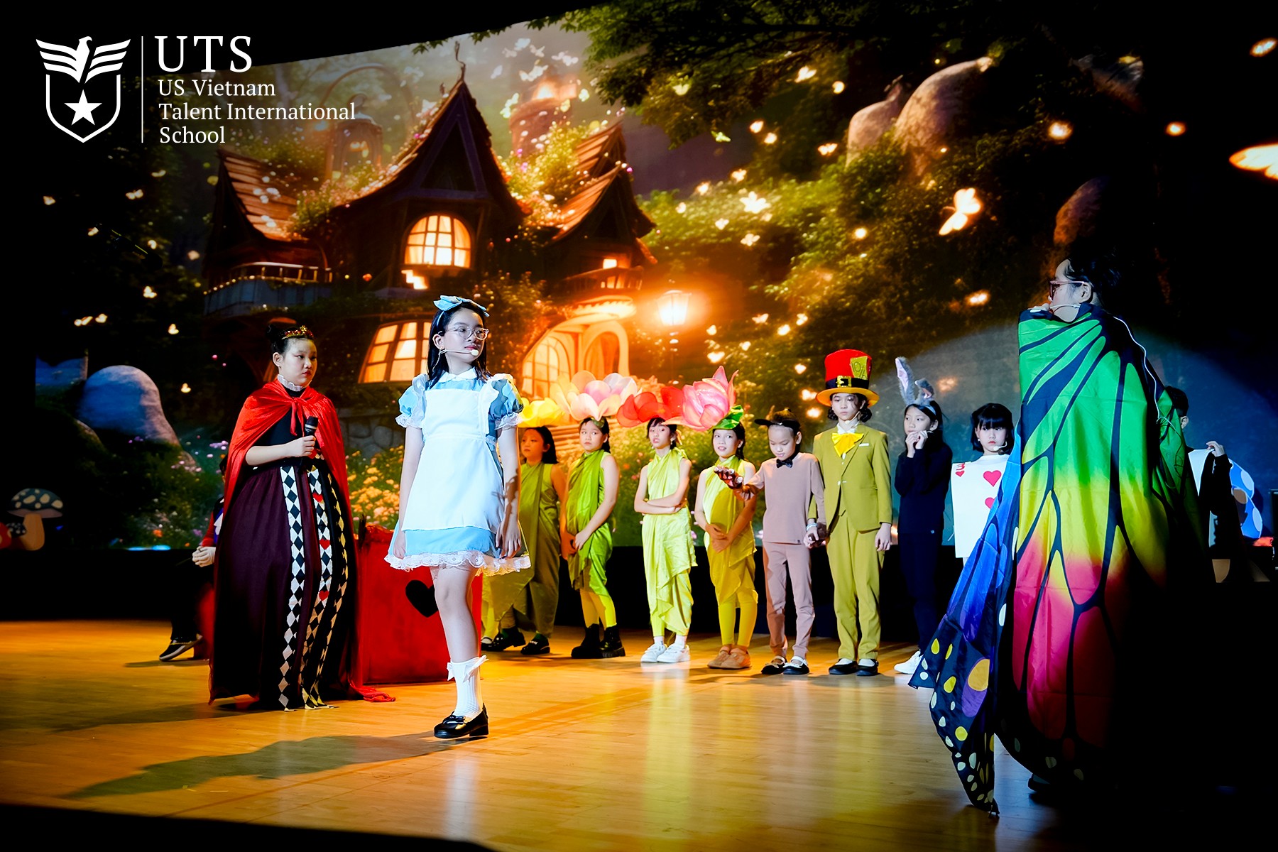 Tại trường Quốc tế Nam Mỹ UTS, học sinh được khuyến khích phát triển kỹ năng học tập thế kỷ 21 thông qua các trải nghiệm thực tiễn đa dạng