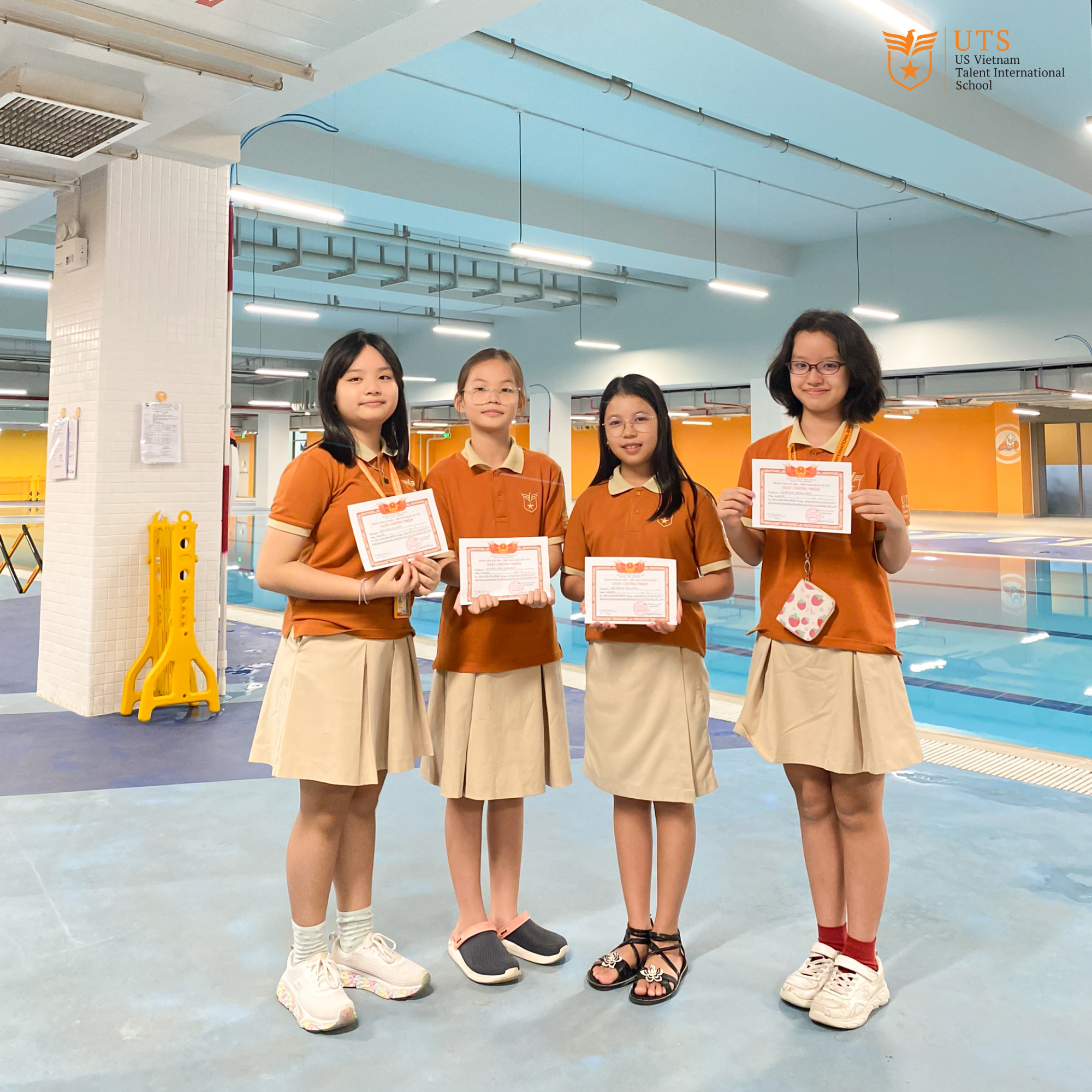 Tuyển thủ bơi lội UTS hội khỏe phù đổng