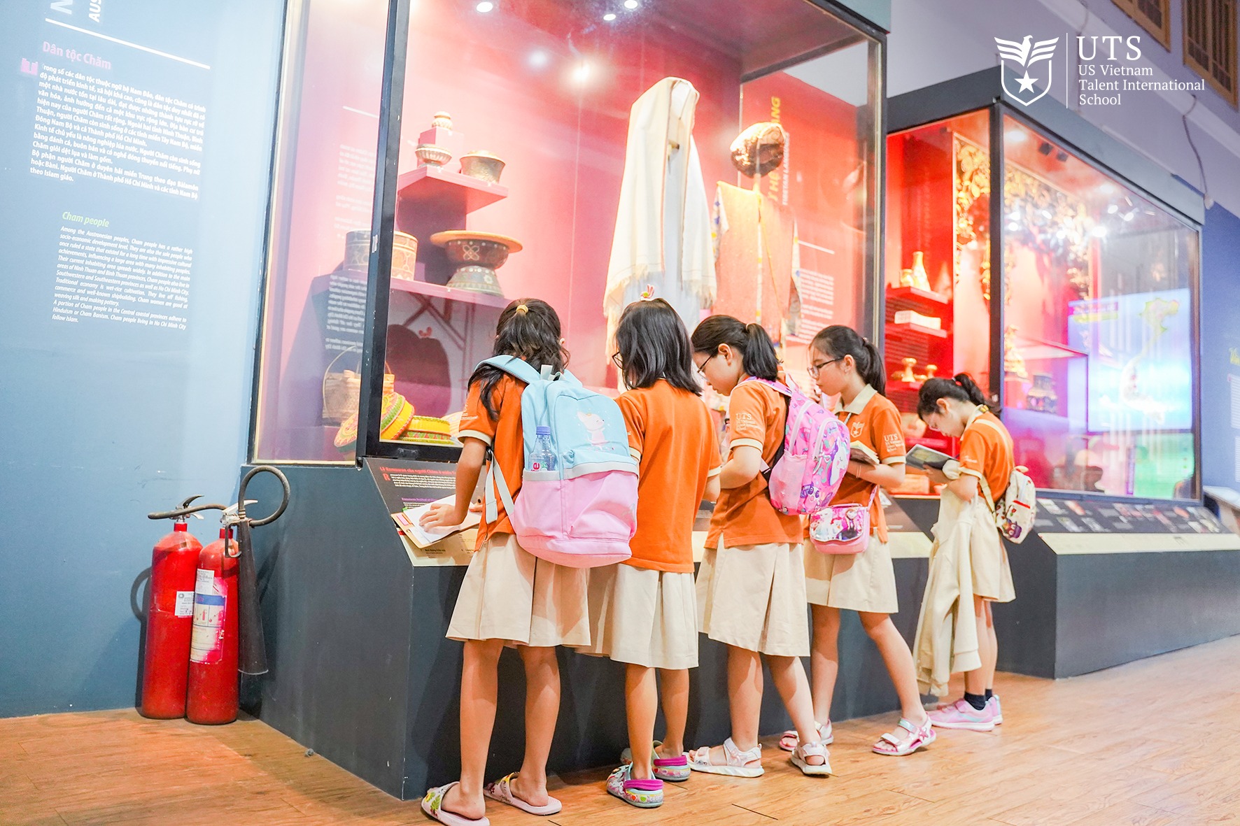 Học sinh khám phá kiến thức lịch sử - văn hoá qua hoạt động tham quan bảo tàng