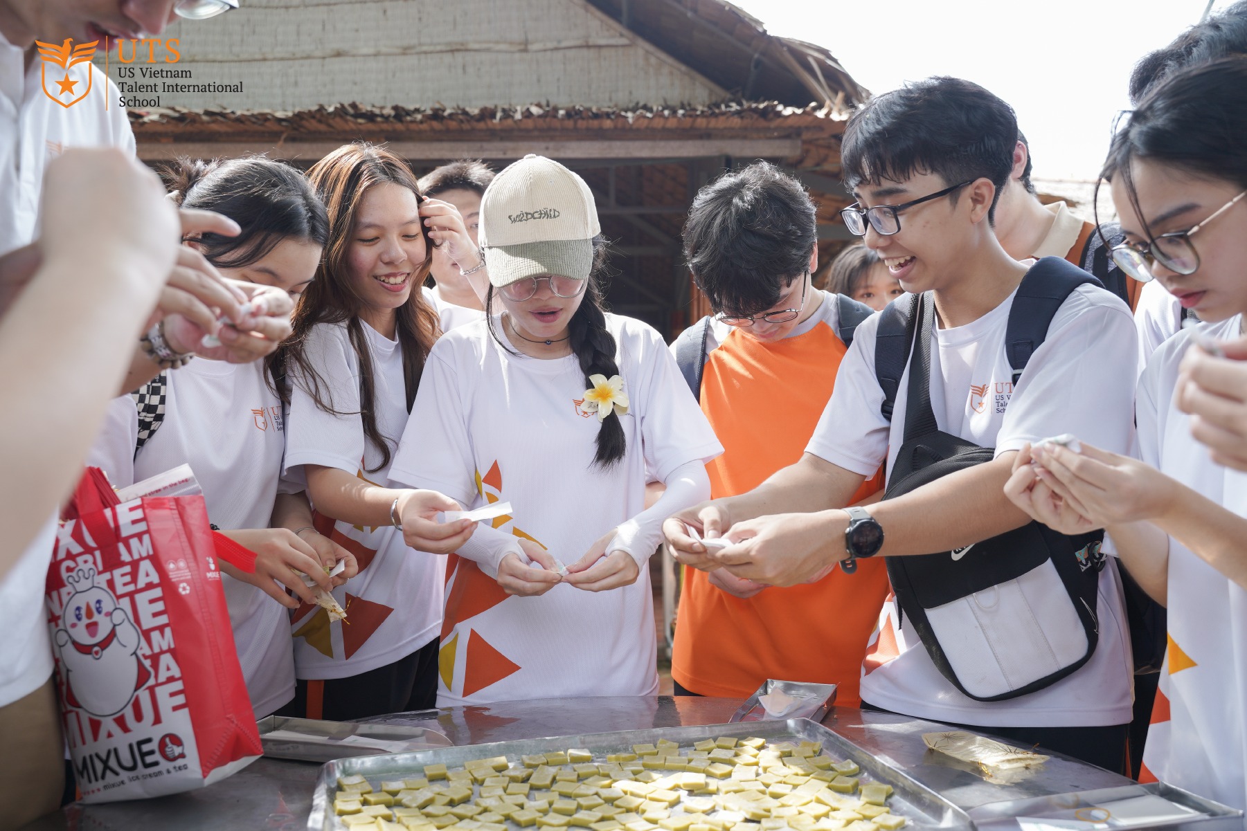 Ứng dụng kiến thức địa lý thông qua hoạt động cộng đồng