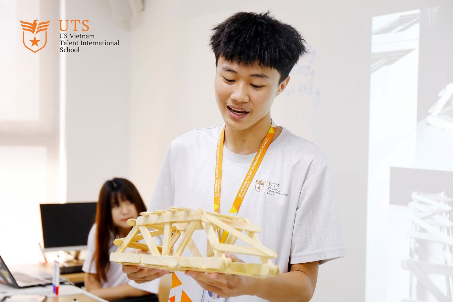 Phát triển tư duy thẩm mỹ qua môn Nghệ thuật và Thiết kế (Hình minh họa) 