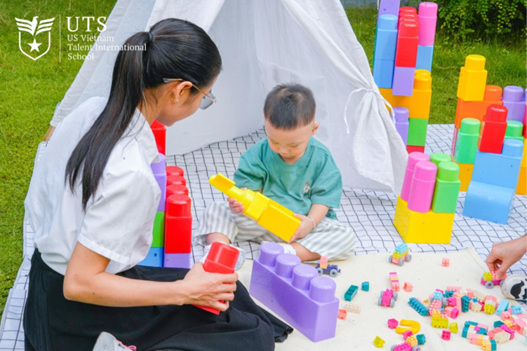 Học sinh được yêu thương, chăm sóc tận tâm và phát triển tự nhiên.