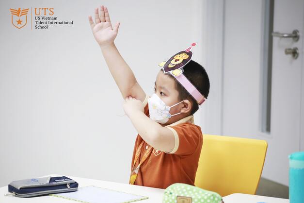 “Rung Chuông Vàng” Cùng UTS-ers: Học Thêm Kiến Thức, Thỏa Sức Tranh Tài